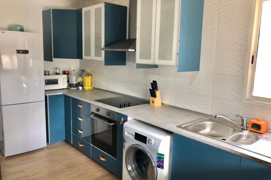 Re-sale - Country house - Monforte Del Cid