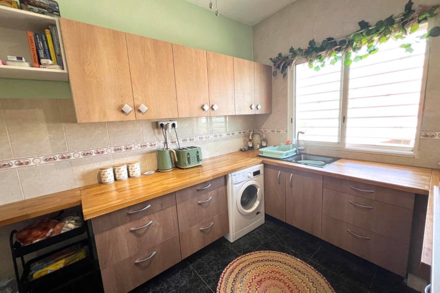 Re-sale - Country house - Hondon De Los Frailes