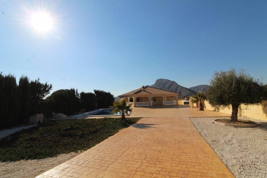 Re-sale - Country house - Hondon De Los Frailes - BARBARROJA