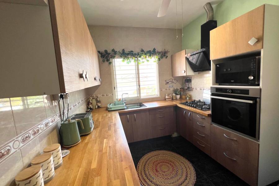 Re-sale - Country house - Hondon De Los Frailes