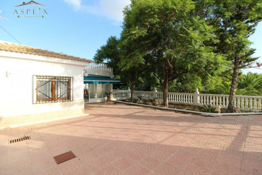 Re-sale - Country house - Monforte Del Cid