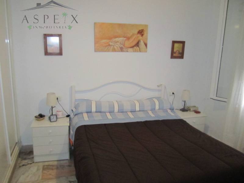 Re-sale - Villa - Elche