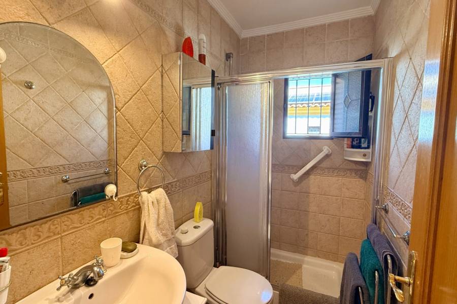 Venta - Chalet - Hondon De Las Nieves - La Montañosa