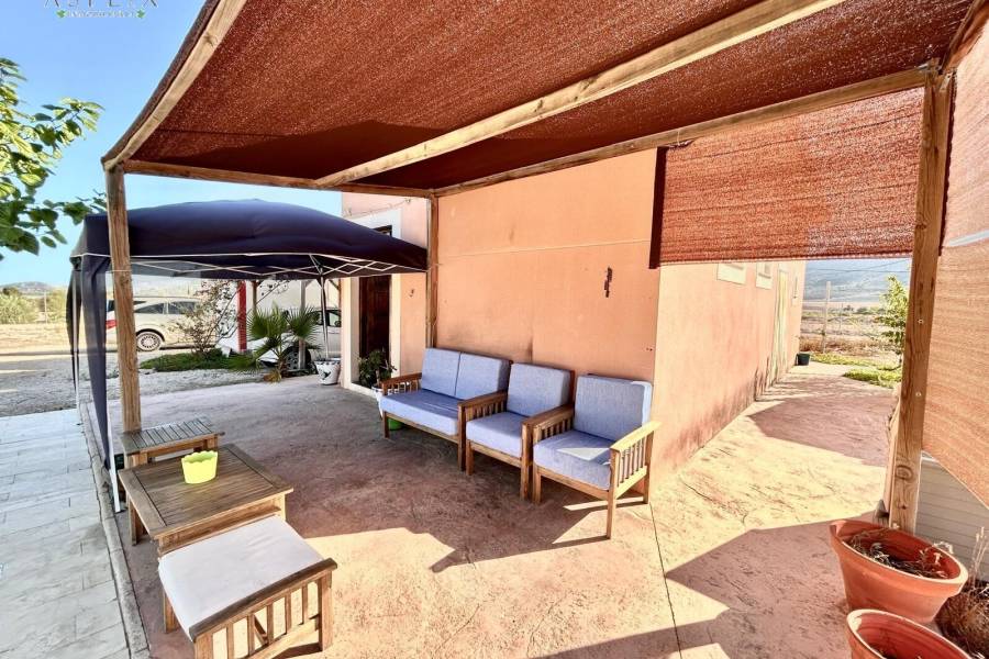 Venta - Casa de campo - La Romana - ALCANÁ
