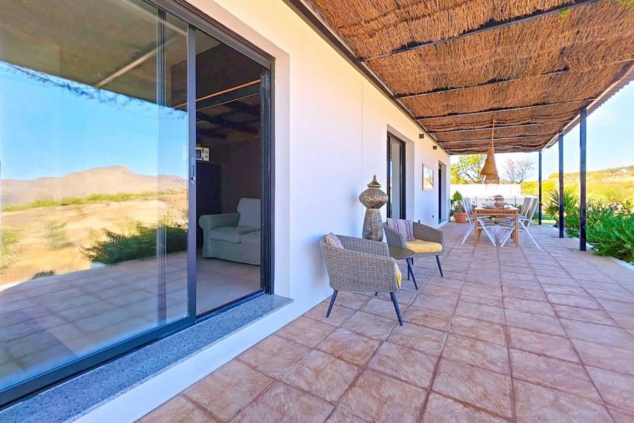 Re-sale - Country house - Hondon De Los Frailes