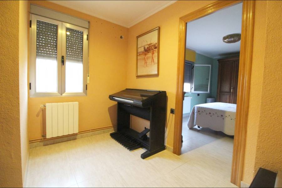 Re-sale - Country house - La Romana