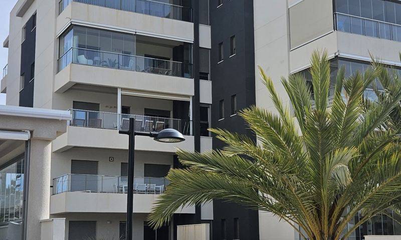 Re-sale - Apartment - Villamartin