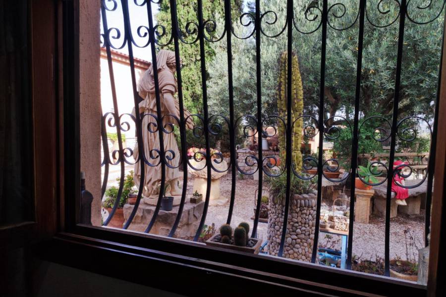 Re-sale - Country house - Novelda - CAMPET