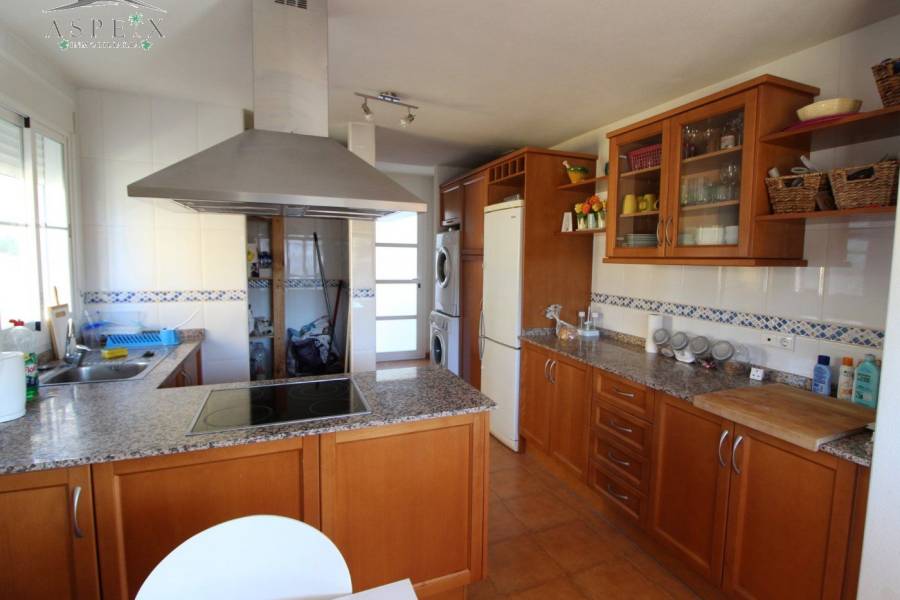 Re-sale - Villa - Aspe - Santa Elena
