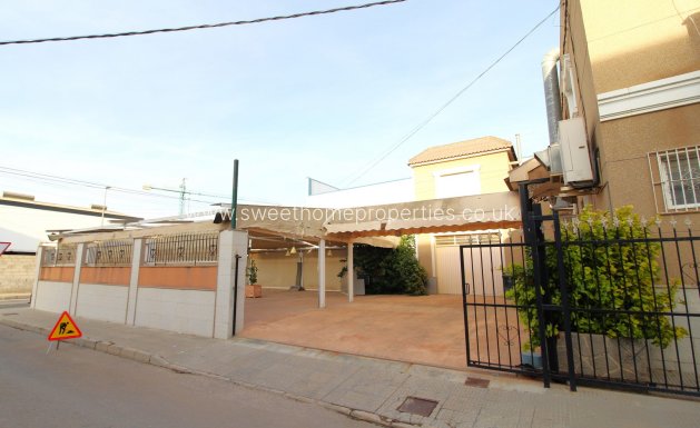 Obra nueva - Business - Jacarilla