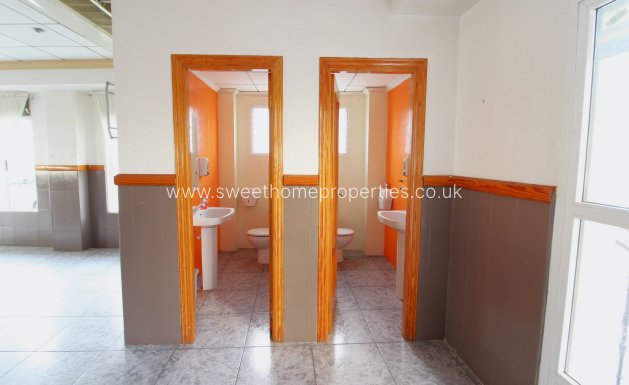 Obra nueva - Business - Jacarilla