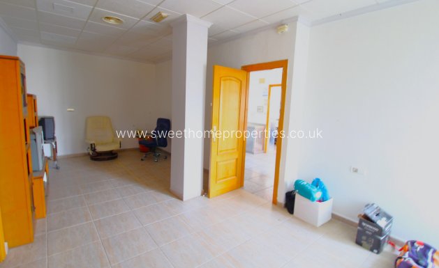 Obra nueva - Business - Jacarilla