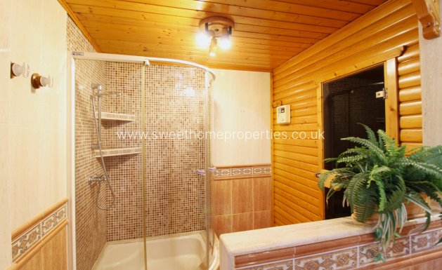 Obra nueva - Business - Jacarilla