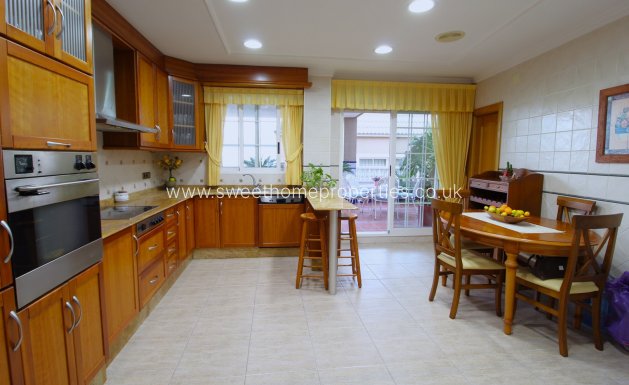 Obra nueva - Business - Jacarilla