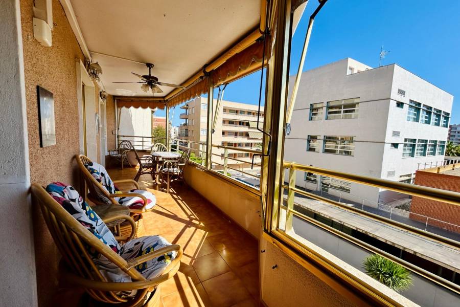 Venta - Apartamento - Santa Pola