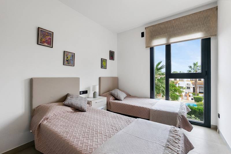Re-sale - Apartment - Villamartin