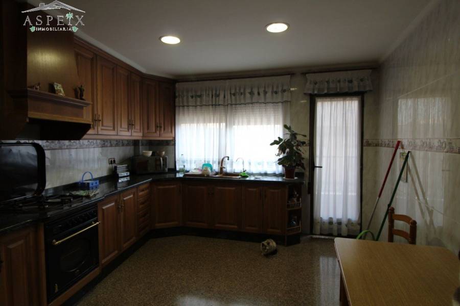 Re-sale - Bungalow - Monforte Del Cid - 03670