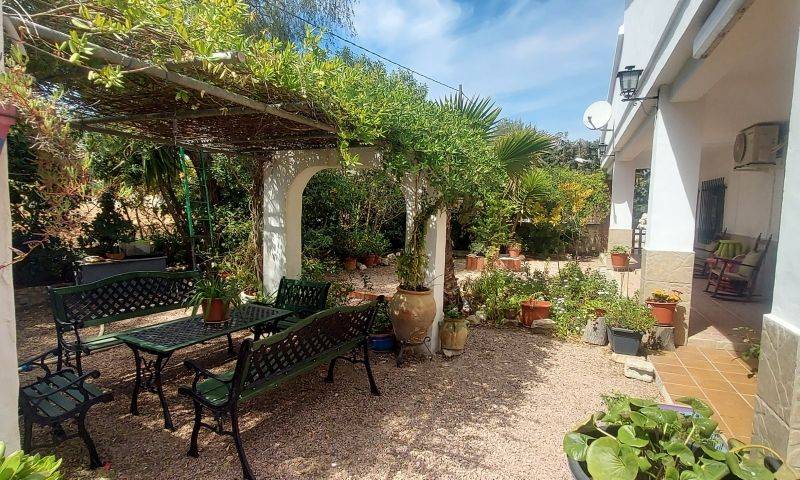 Re-sale - Country house - Hondon De Las Nieves