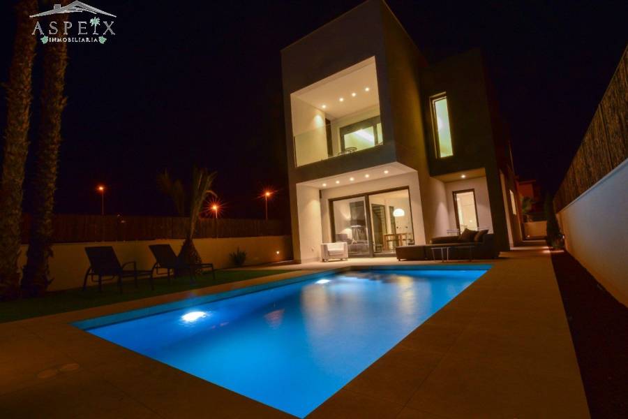 Re-sale - Villa - La Marina - El pinet