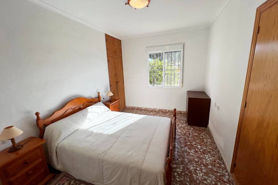 Re-sale - Country house - Hondon De Los Frailes