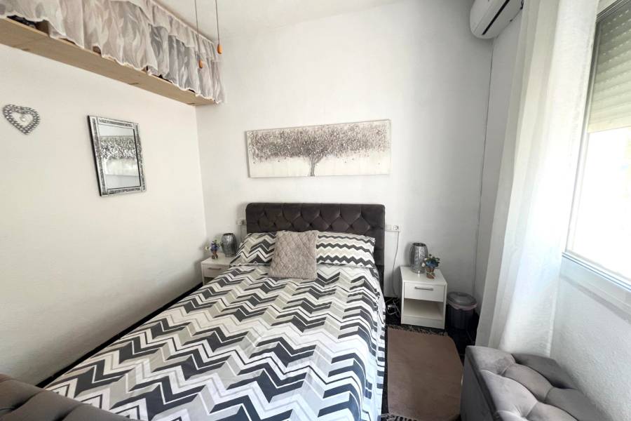 Re-sale - Country house - Hondon De Los Frailes