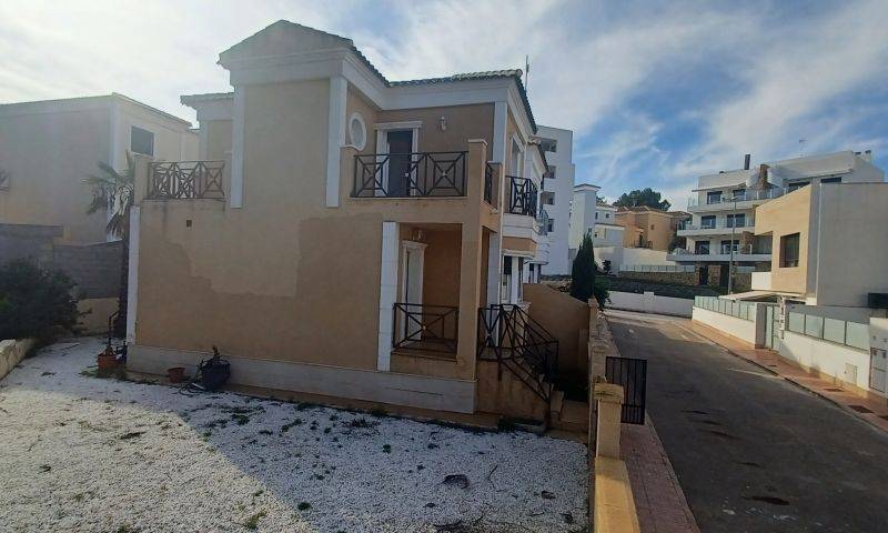 Re-sale - Villa - Orihuela