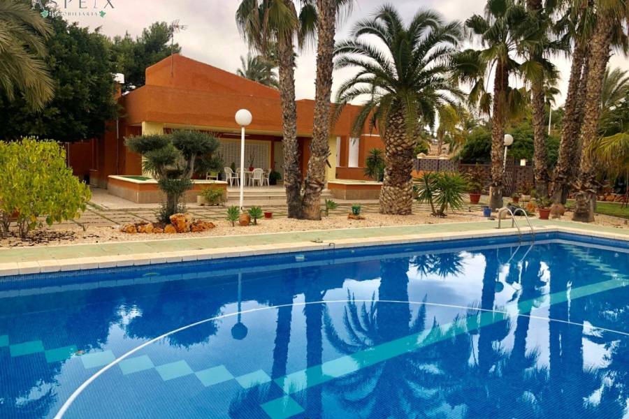 Re-sale - Country house - Elche