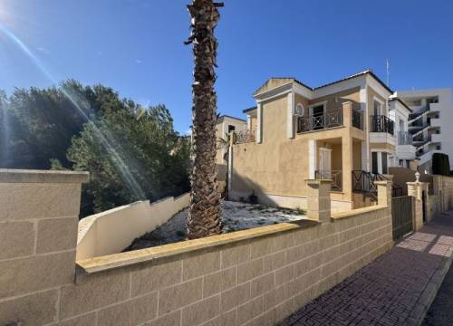 Villa - Re-sale - Orihuela - Orihuela