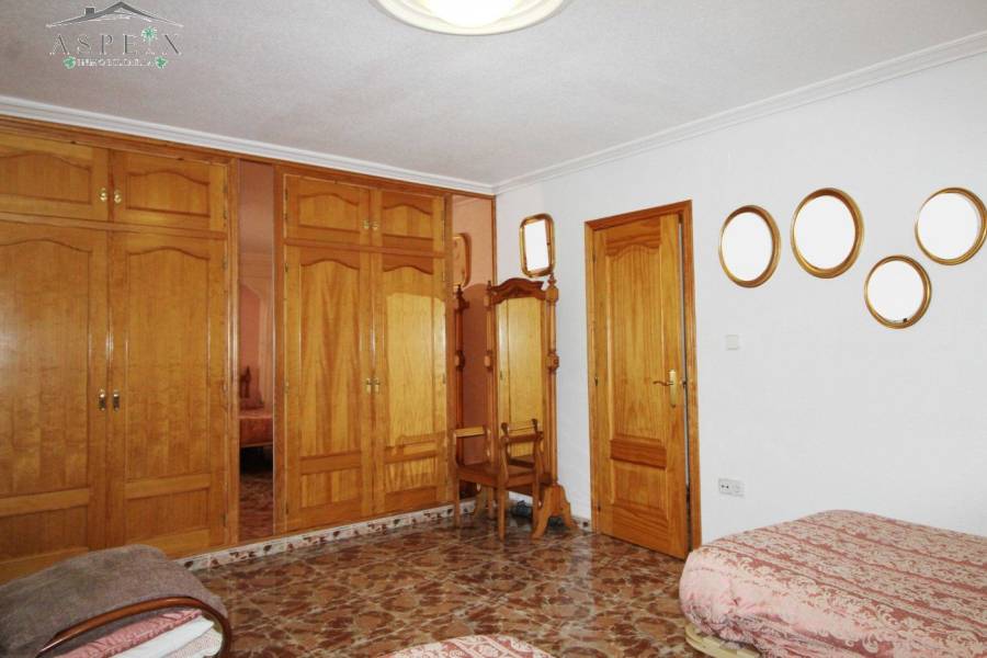 Re-sale - Villa - Monforte Del Cid - CAMINO DEL LLANO