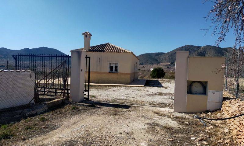 Re-sale - Villa - Hondon De Las Nieves