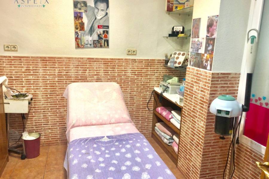 Re-sale - Villa - Novelda - CENTRO