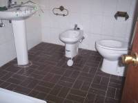 Re-sale - Country house - Petrer