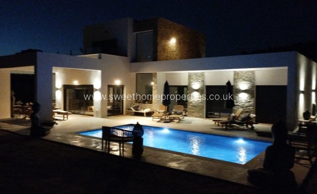 Obra nueva - Chalet - Aspe