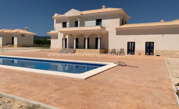 New Build - Country house - Pinoso