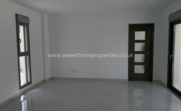 Obra nueva - Chalet - Pinoso