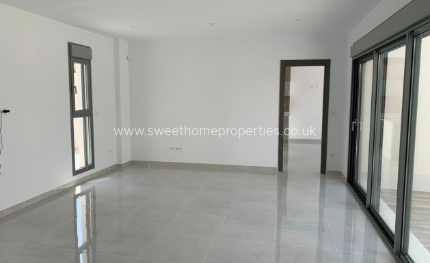 Obra nueva - Chalet - Pinoso