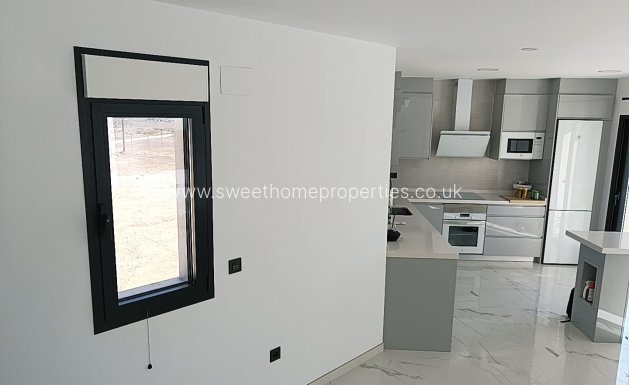 Obra nueva - Chalet - Pinoso