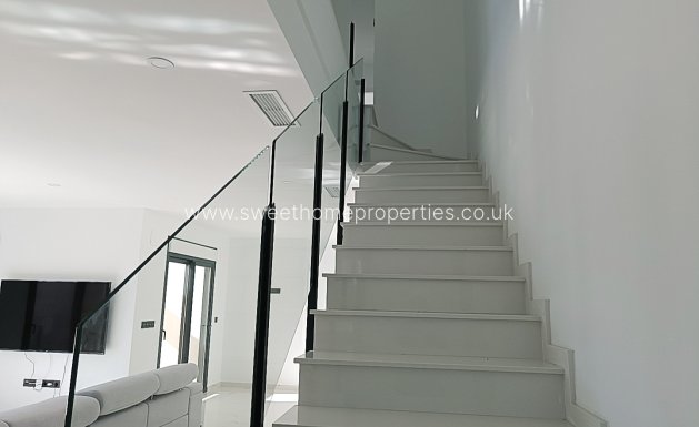 Obra nueva - Chalet - Pinoso