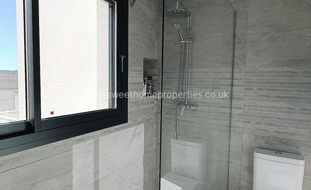 Obra nueva - Chalet - Pinoso