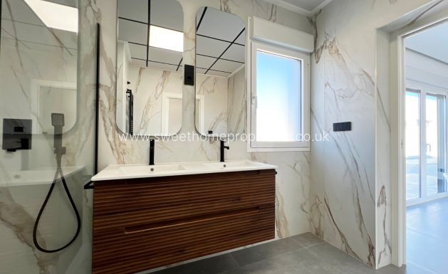 Obra nueva - Chalet - La Romana