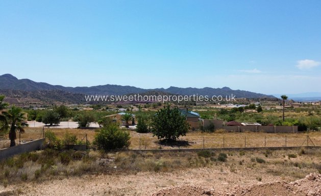 Herverkoop - Country house - Macisvenda