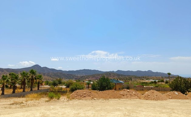 Herverkoop - Country house - Macisvenda