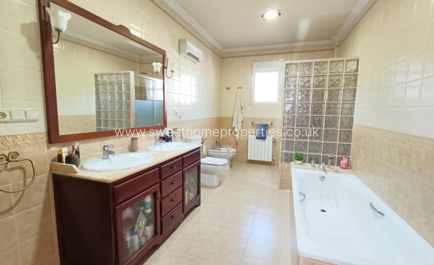 Herverkoop - Villa - Hondon De Los Frailes