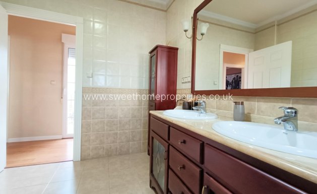 Herverkoop - Villa - Hondon De Los Frailes