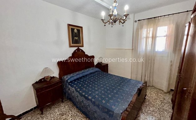 Resale - Country house - Hondon De Las Nieves - SOLANA