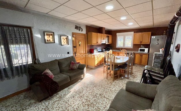 Resale - Country house - Hondon De Las Nieves - SOLANA