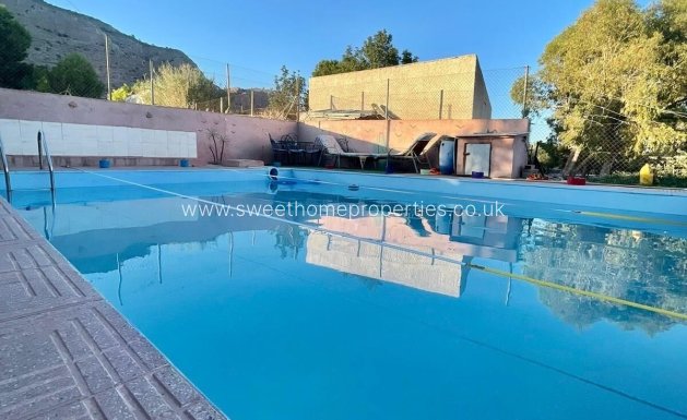 Resale - Country house - Hondon De Las Nieves - SOLANA