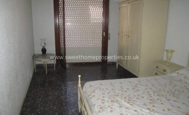 Resale - Town house - Hondon De Las Nieves - CENTRO