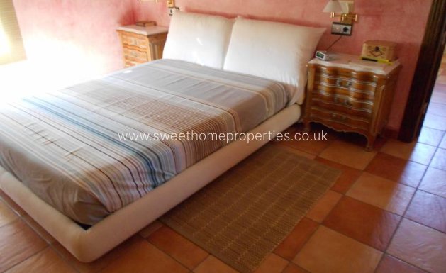 Resale - Villa - La Romana - ALCANA