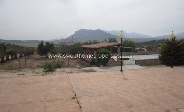 Resale - Villa - La Romana - ALCANA